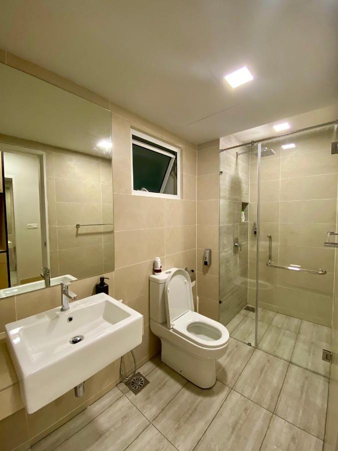 Apartment 2 Bedroom *